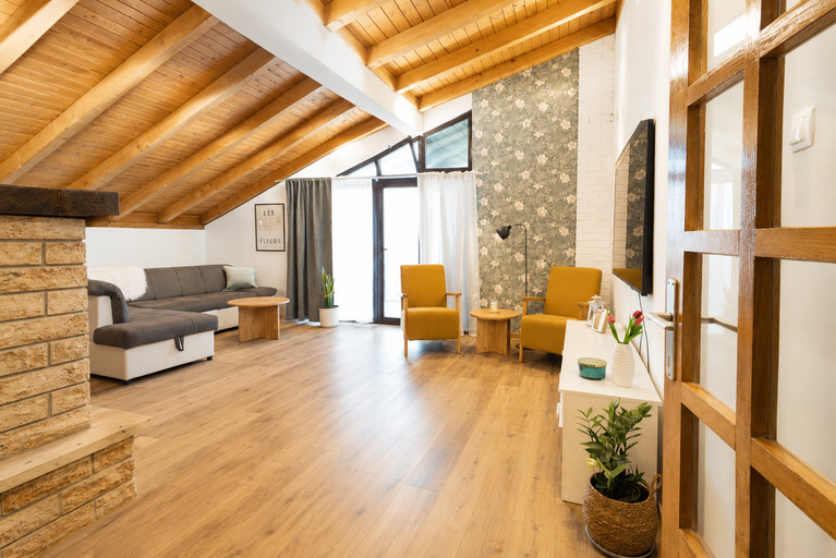 Upstairs lounge